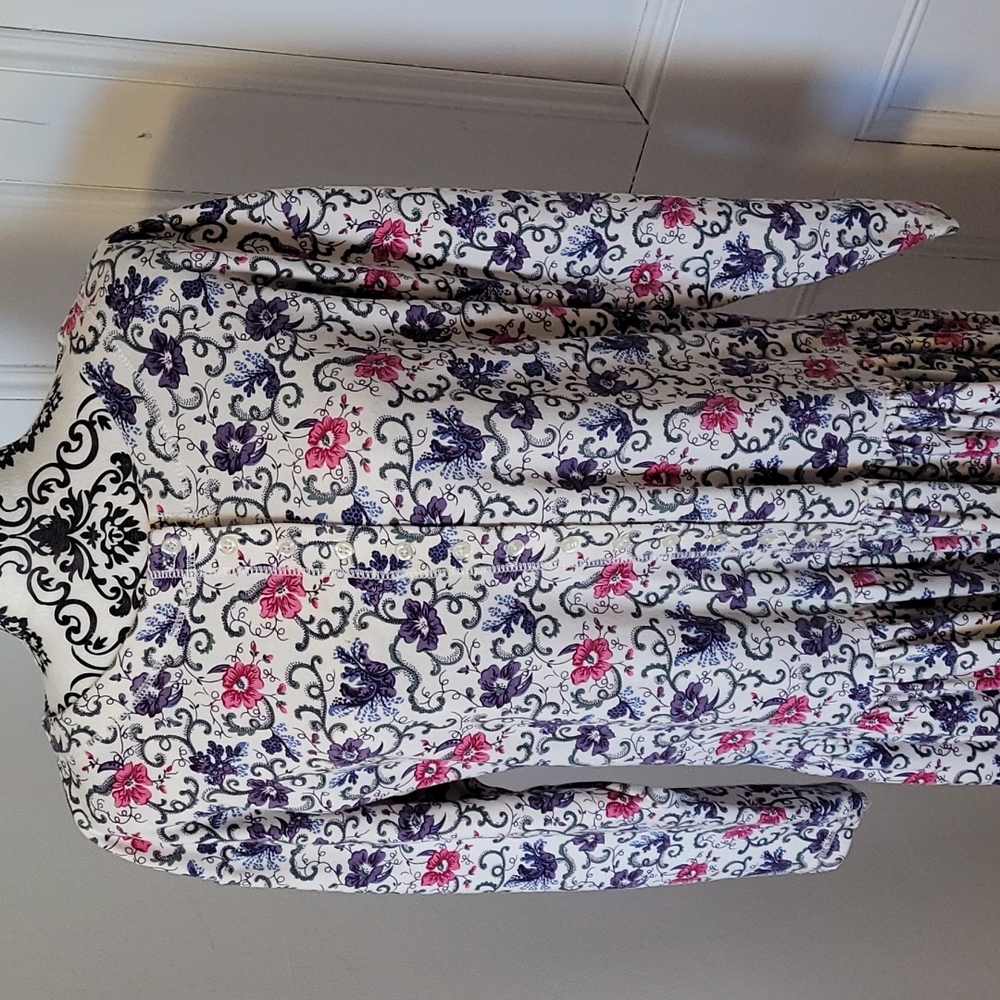 Ready to Wind Down RTW dress floral cottage Core cotton vintage 90's Size Medium